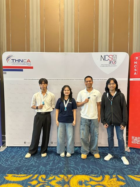Group photo with medals at the THNCA and NCSA backdrop